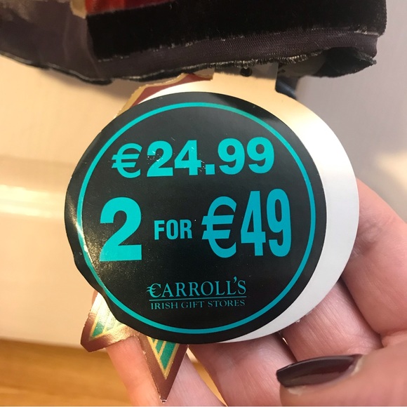 Irish Traditional Craft Silk Scarf. Approx 9”x62”. Lots of color. - Picture 10 of 13